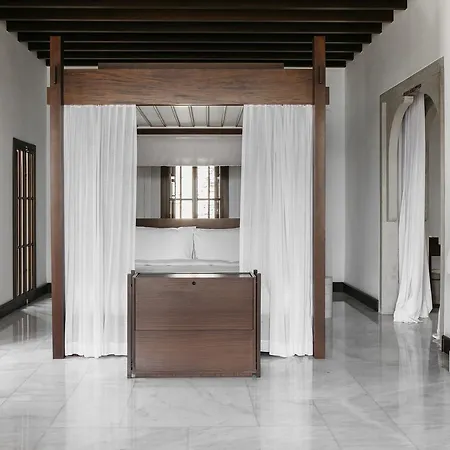 Amanruya Resort *
